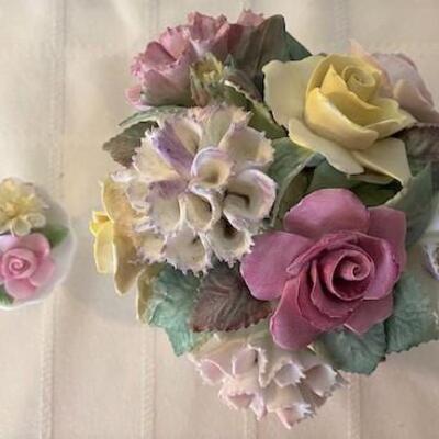 LOT#26: Pair of Staffordshire & Royal Doulton Porcelain Flower Bouquets