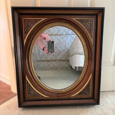 LOT#123B1: Framed Inlay Oval Mirror