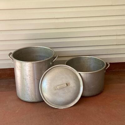 Pair of Stainless Steel Pots 