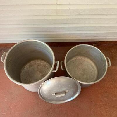 Pair of Stainless Steel Pots 