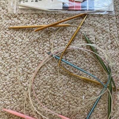 Circular knitting needles 