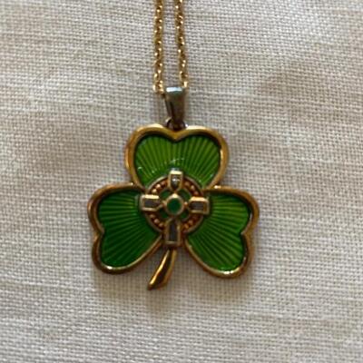 St Patrickâ€™s  irish Celtic cross pendant and chain 