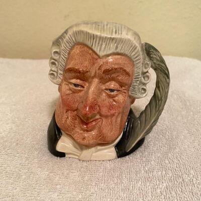 ROYAL DOULTON The Lawyer Small Toby Jug D6504
