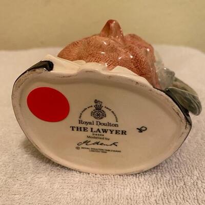ROYAL DOULTON The Lawyer Small Toby Jug D6504