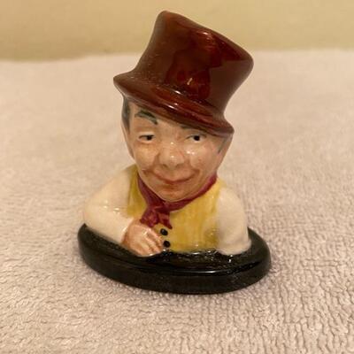 Royal Doulton "SAM WELLER" Dickens Bust Figurine 