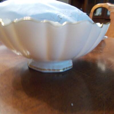 Lenox Eternal Leaf Nut Bowl or Trinket Dish with 24K Gold Trim