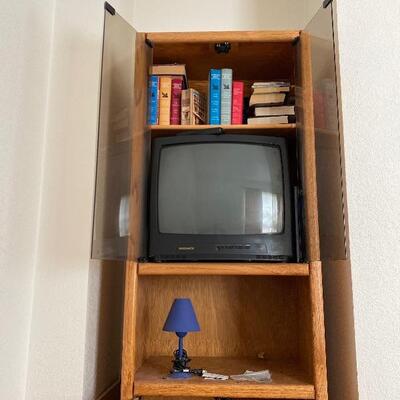Bookcase cabinet with glass doors 