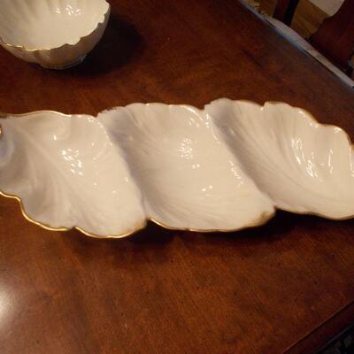Beautiful Lenox Leaf Design Three Section Nut Serving Dish with 24K Gold Trim
