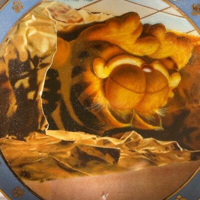 Garfield plates 