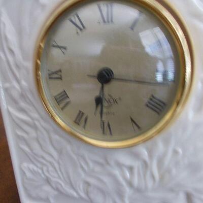 Beautiful lenox Quartz Clock with 24K Gold Trim
