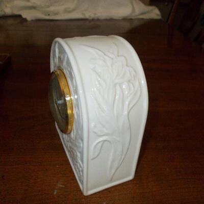 Beautiful lenox Quartz Clock with 24K Gold Trim