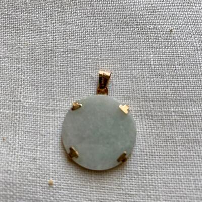 14K carat gold jade pendant 
