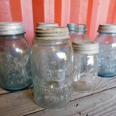 Collection of 6 Ball and Atlas Jars with Tin Lids (S90)