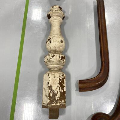 .88. Architectural Salvage Banister, Spindles & Newel