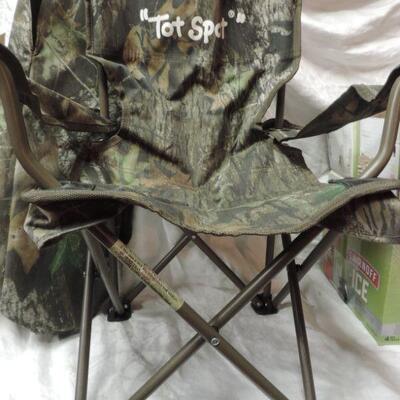 CHILDS FOLDING CHAIR & TRAY AND CAMPING CHAIR