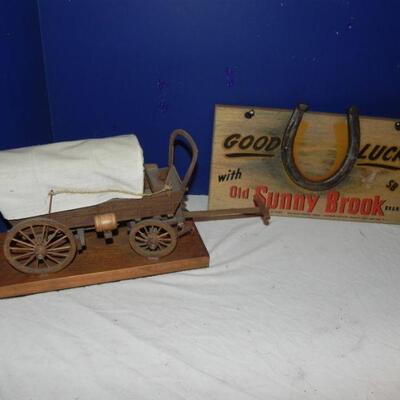 COVERED WAGON & WALL DECOR