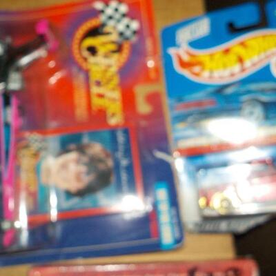 Lot-2 - 1997 to 2000 Hot Wheels & johnny Lighting Racing Cars (27).