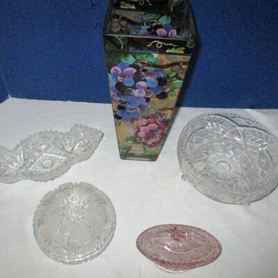 DEPRESSION GLASS & CUTGLASS