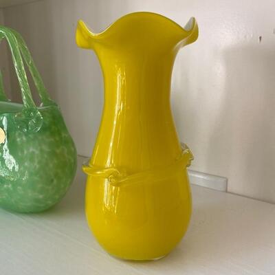 Hand Blown Glass Collectables / Green Purse & Yellow Vase 