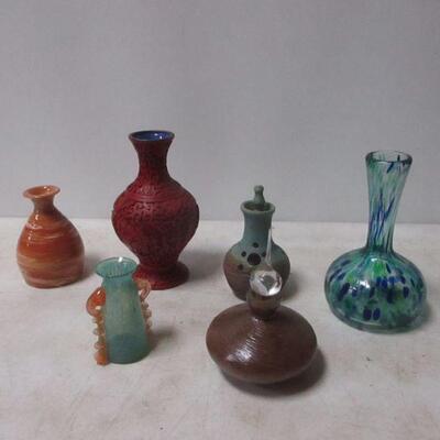 Lot 108 - Glass & Pottery Vases 
