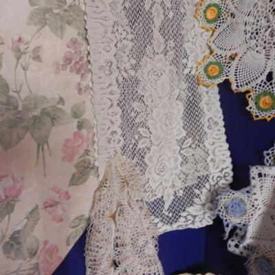 LINEN  BEAUTIES 