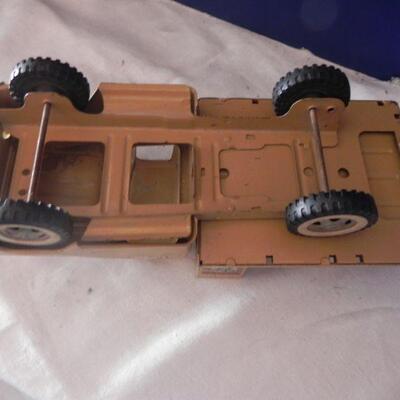 VINTAGE TONKA FARM TRUCK