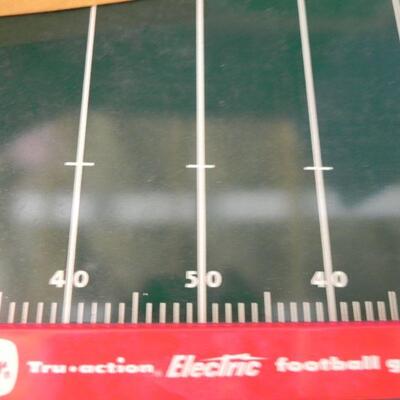 VINTAGE ELECTRIC FOOTBALL GAME