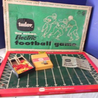VINTAGE ELECTRIC FOOTBALL GAME