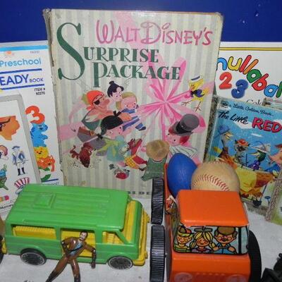 CHILDRENS VEHICLES & BOOKS