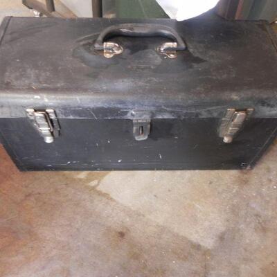 CARRY METAL TOOLBOX & HAND TOOLS