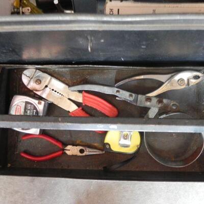 CARRY METAL TOOLBOX & HAND TOOLS