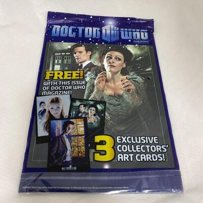 .154. Five Sealed Doctor Who Magazines
