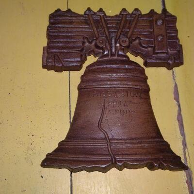 Vintage Sexton Plaque, Liberty Bell - Small Version 
