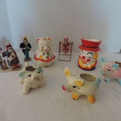 VINTAGE COLLECTIBLES SEND IN THE CLOWNS