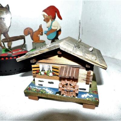 MUSICAL & TRINKET BOX COTTAGES