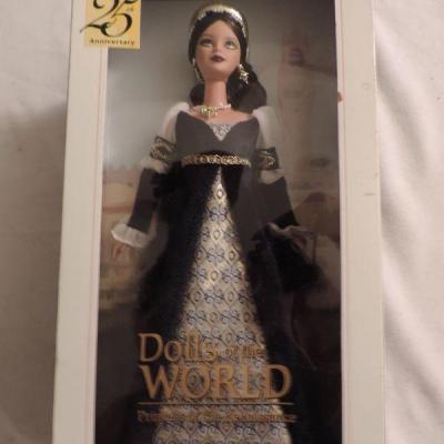 (NIB) COLLECTOR 25TH ANNIVERSARY WORLD BARBIES