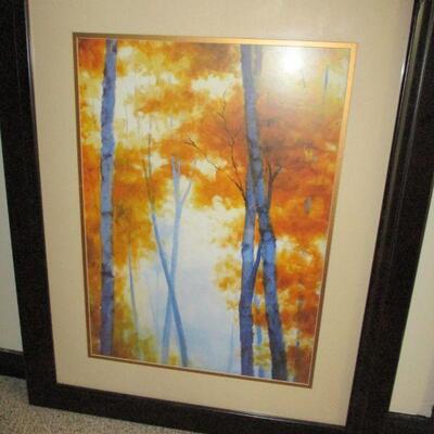 TWO FRAMED HANGING WALL ART