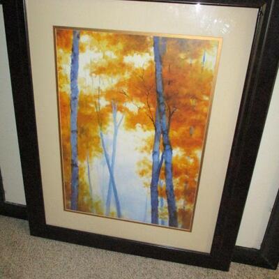 TWO FRAMED HANGING WALL ART