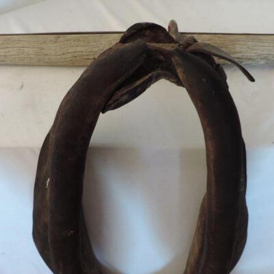 VINTAGE HORSE COLLAR & YOKE