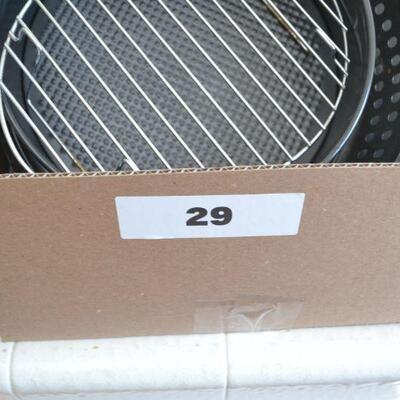 LOT 29. BAKING PANS AND COOKIE SHEET