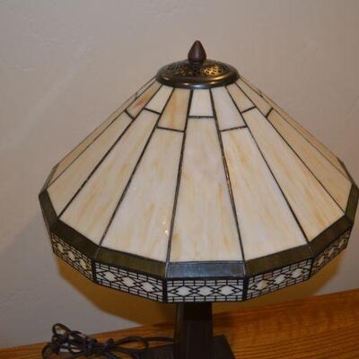 LOT 45 TABLE LAMP WITH METAL BASE AND FAUX STAINED GLASS SHADE