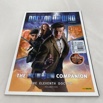 .163. Eight Doctor Who Doctor Companion Magazines