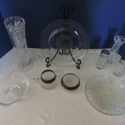 24 LEAD CRYSTAL VASE & GLASS PIECE'S 