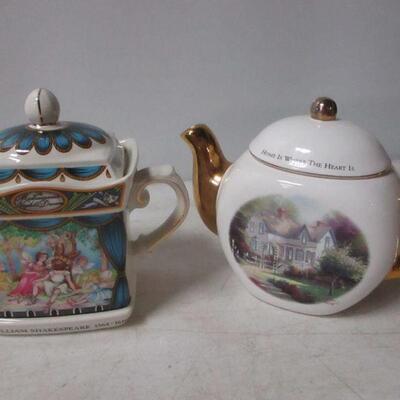 Lot 167 - Fine China Teapots 