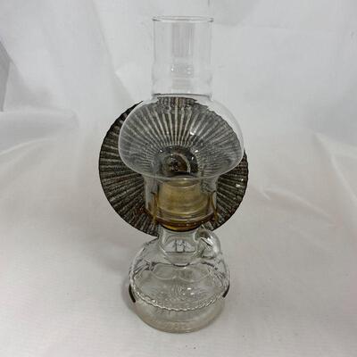 .184. EAGLE Table Finger Oil Lamp with Metal Reflector