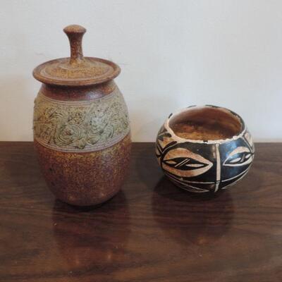 LOT 8  ACOMA POTTERY & CLAY CANISTER WITH LID