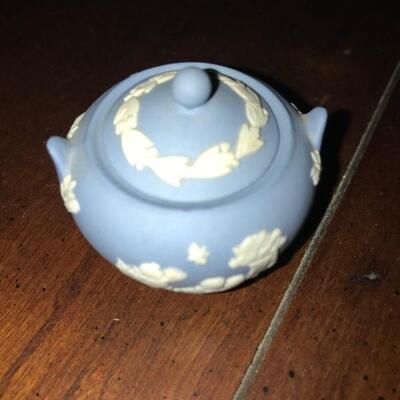 Wedge wood china piece