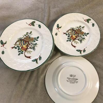 Christmas plates. 