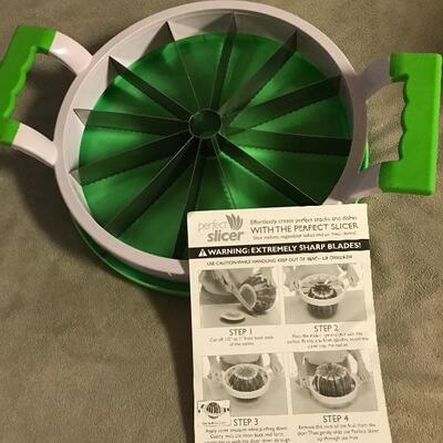 Melon slicer