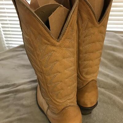 Ladies boots 